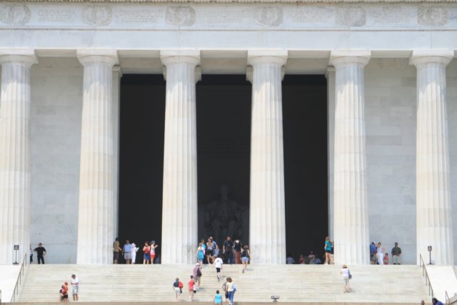 lincolnmemorial3.jpg
