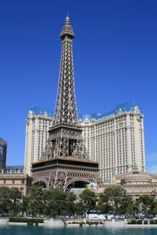 viktetillpariswewenttoparis.jpg